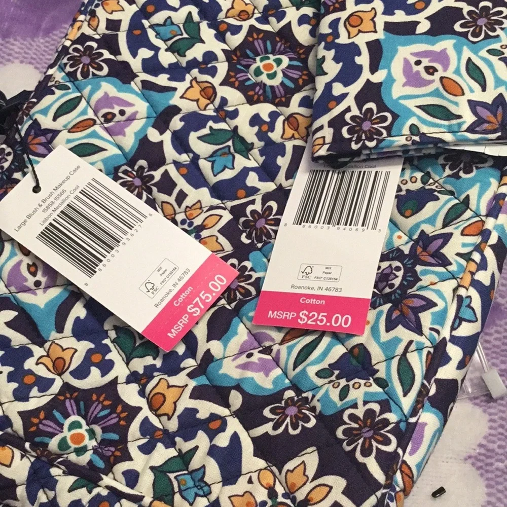 Vera Bradley Large Blush & Brush Make Up Case “Lisbon Medallion Cool”